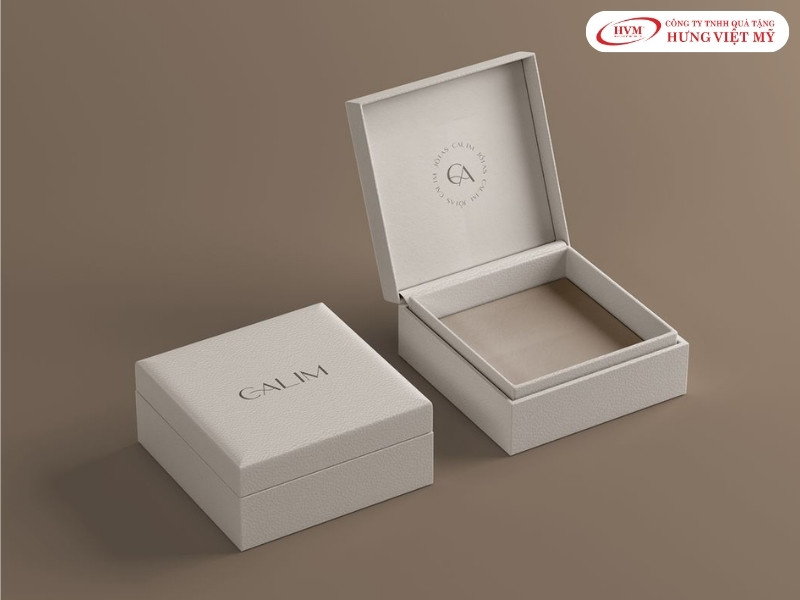 Chất liệu giấy carton lạnh sản xuất hộp đựng trang sức cứng cáp, sang trọng