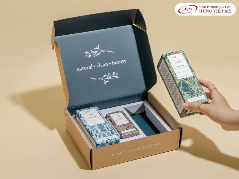 Mẫu hộp carton nắp gài mini bồi giấy Ivory cao cấp đựng set serum mỹ phẩm.