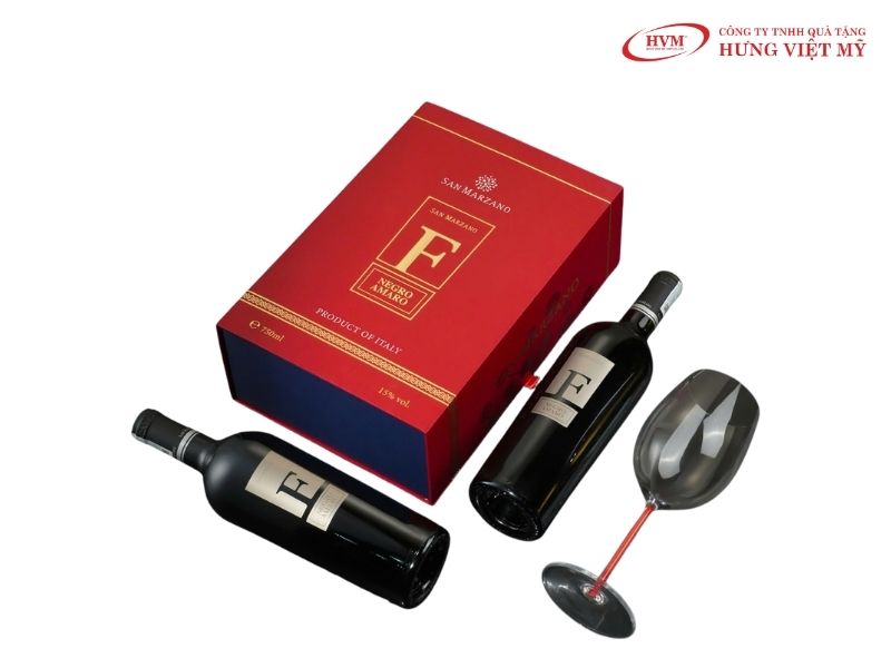 Hộp quà rượu vang nhập khẩu kèm phụ kiện tặng đối tác cao cấp