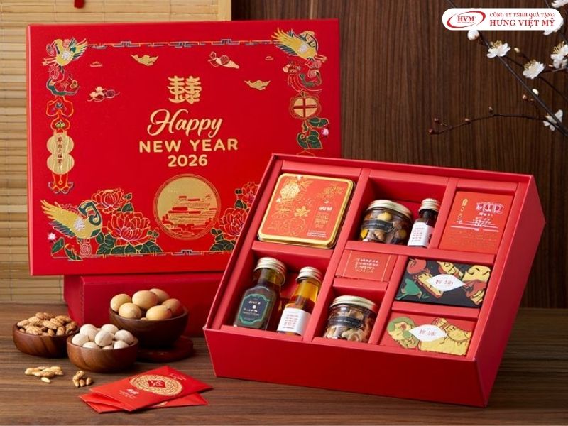 Hộp hạt dinh dưỡng tự nhiên là món quà tết ý nghĩa cho khách hàng, gửi gắm lời chúc sức khỏe và bình an đầu xuân.