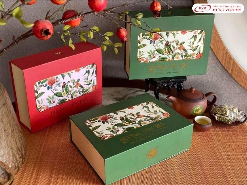 Set trà cao cấp là gợi ý quà Tết tặng khách hàng lớn tuổi hoặc đối tác lâu năm.