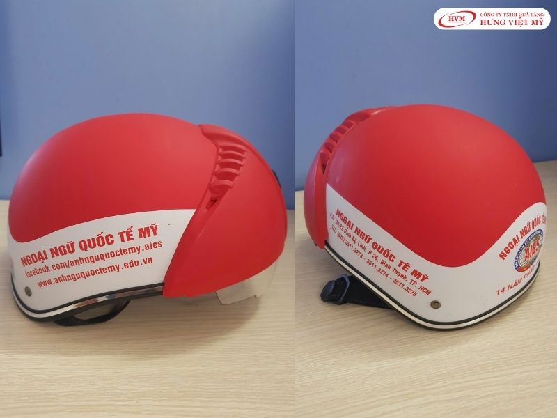 Mũ bảo hiểm in logo ngân hàng làm bằng chất liệu nhựa ABS bền chắc và an toàn.