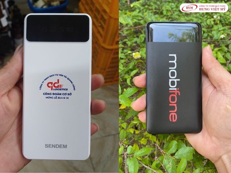 Pin sạc dự phòng in logo ngân hàng công nghệ cao, tiện lợi cho khách hàng khi di chuyển.