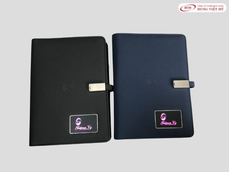 Sổ sạc bìa da PU tích hợp pin sạc dự phòng, dùng cho khách VIP trong hội nghị.