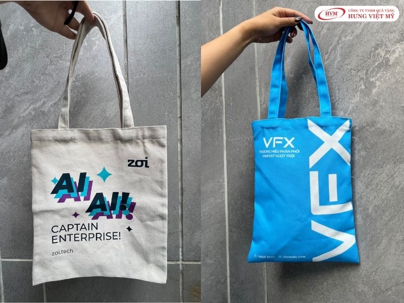 Túi vải canvas in logo, dùng làm túi đựng tài liệu trong hội nghị khách hàng.