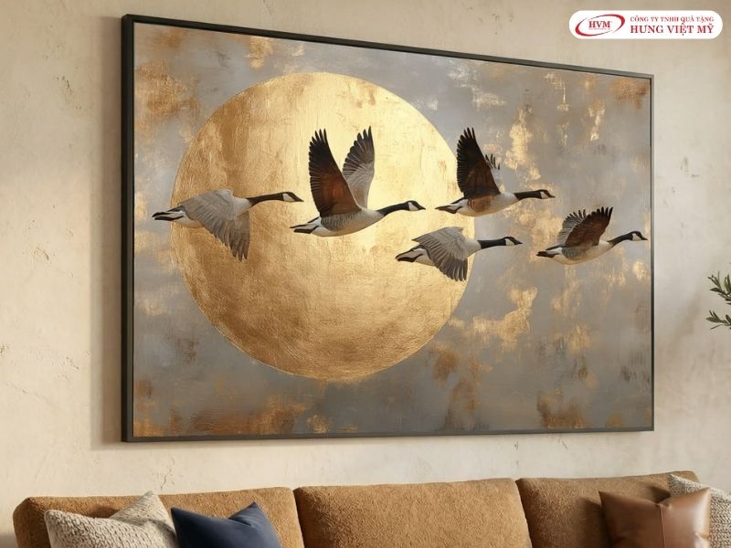 Tặng phẩm tranh dát vàng lưu niệm cao cấp dành biếu tặng ban giám hiệu và đối tác giáo dục.