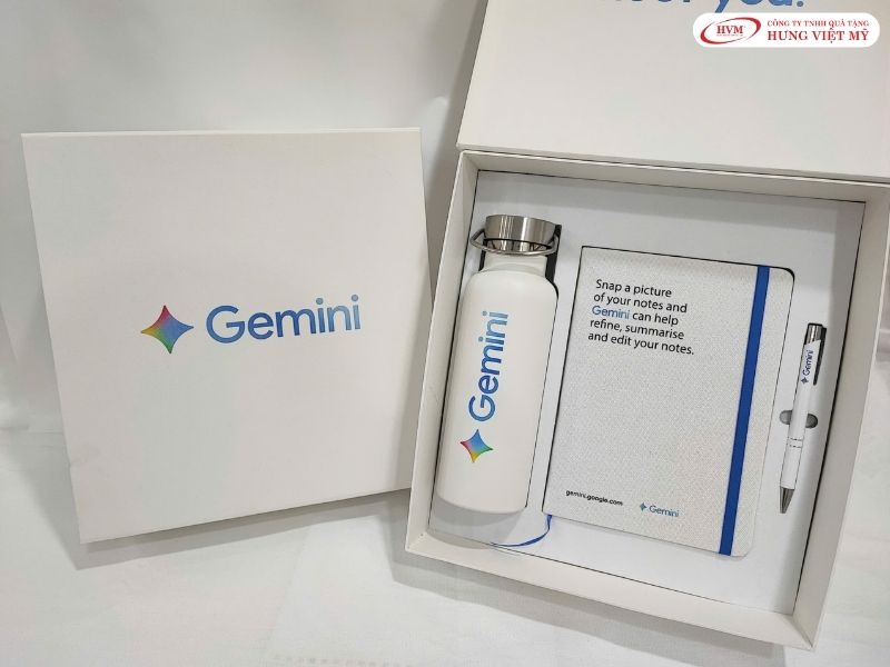 Hộp giftset nắp nam châm lót nhung, quà tặng khách hàng doanh nghiệp chỉn chu.