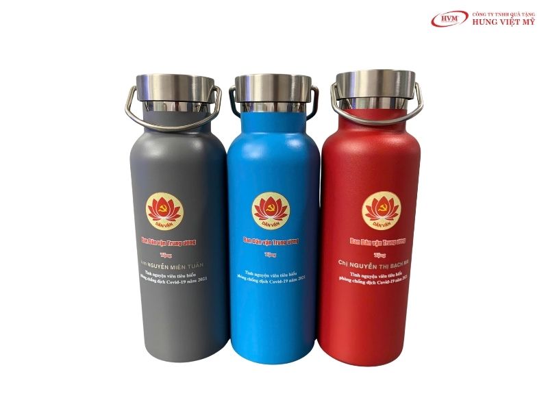 Bình giữ nhiệt inox 304 khắc laser logo tinh xảo, phụ kiện cá nhân tiện lợi mỗi ngày.