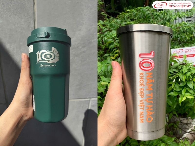 Bình giữ nhiệt inox in logo và con số 10, món quà hữu ích cho nhân viên