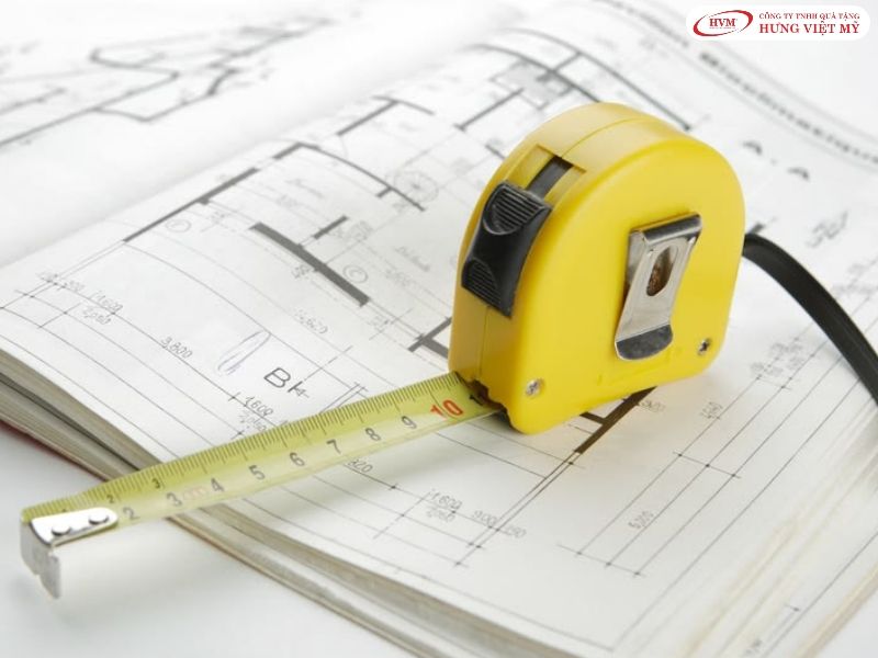 Thước dây in logo, quà tặng xây dựng nhỏ gọn và gắn liền với nghề.
